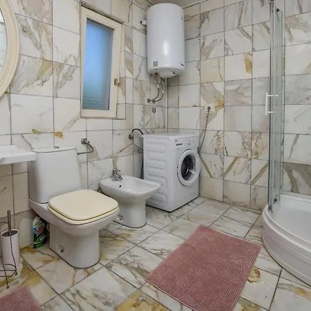 Apartment Dajana *