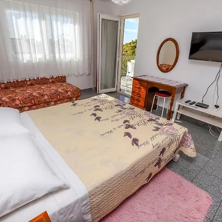 Dajana Apartment