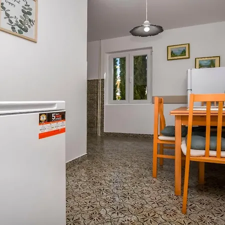 Apartment Dajana Primosten