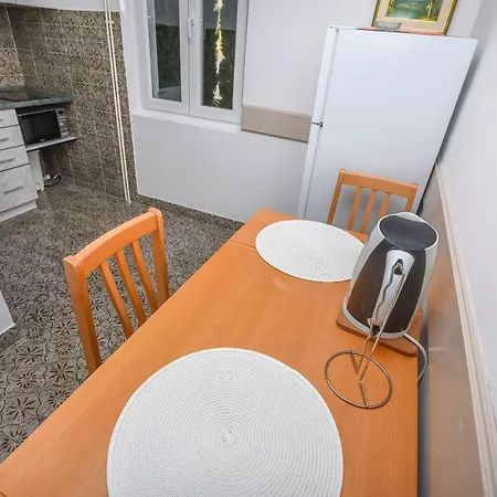 Apartment Dajana *