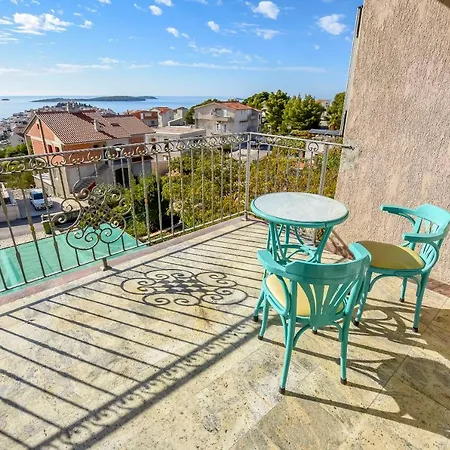 Dajana Apartment *